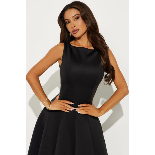 Sweet Sunday Pleated Midi Dress - Black